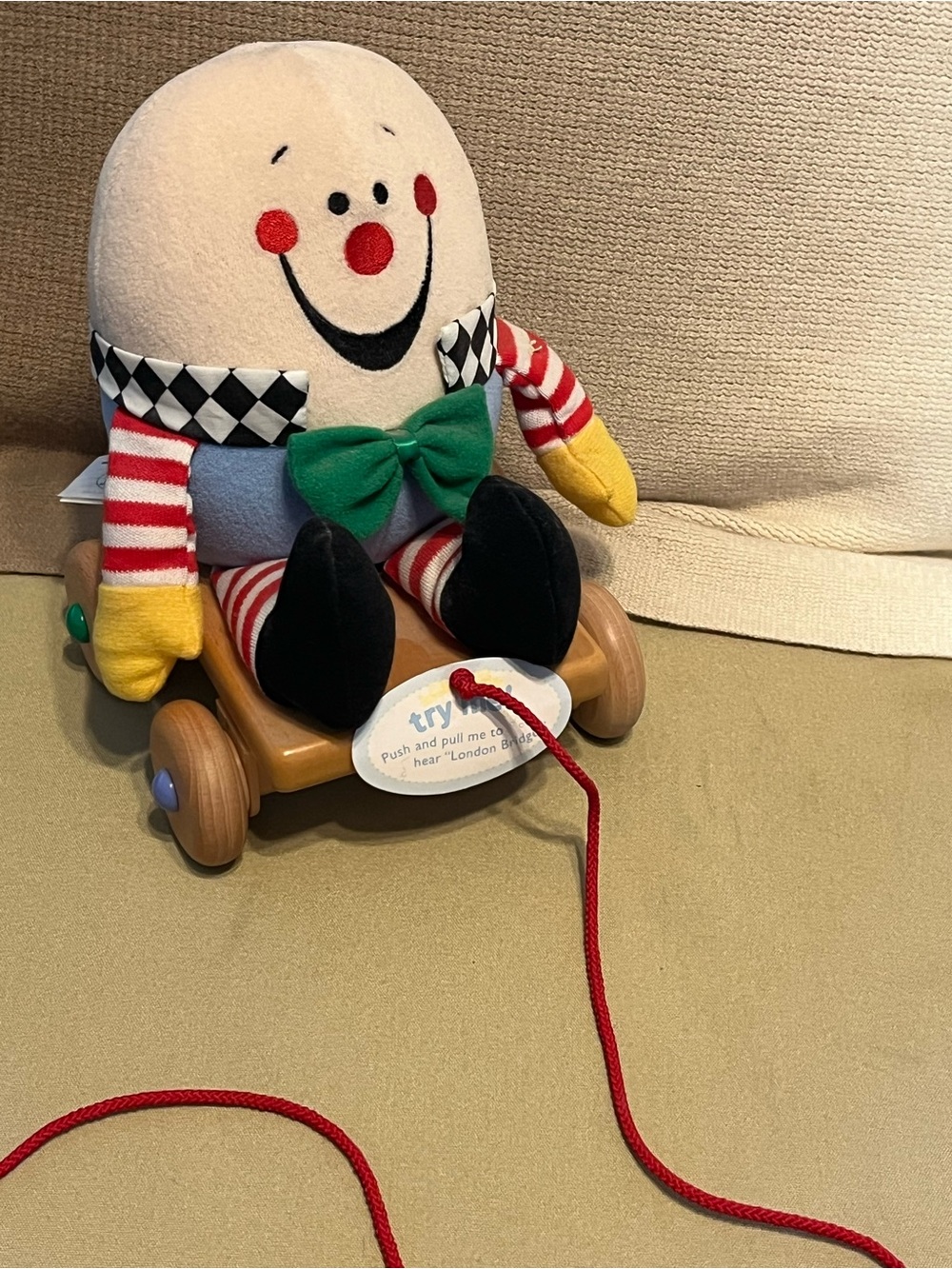 Eden Humpty Dumpty Vintage Plush Musical Pull Toy